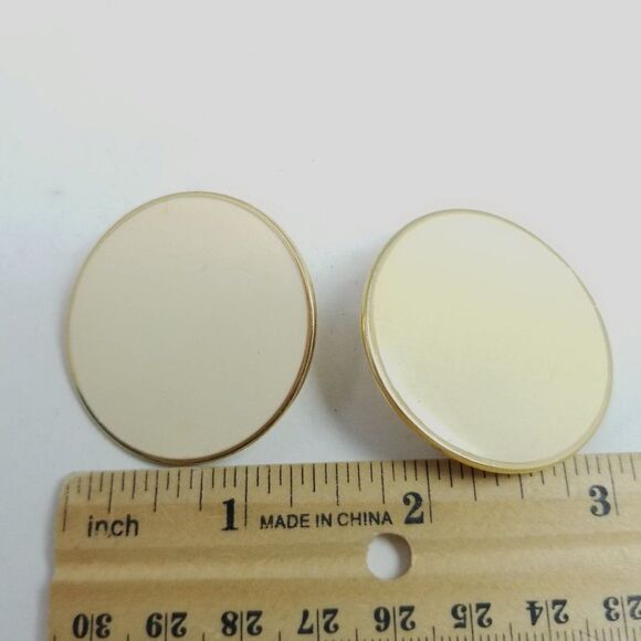 Vintage Monet Cream Enamel Round Clip On Earrings, Retro 90s Style Estate - Picture 3 of 7
